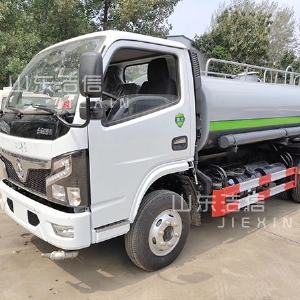 機動(dòng)四輪灑水車(chē)