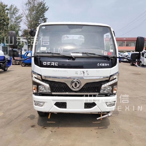 機動(dòng)四輪灑水車(chē)