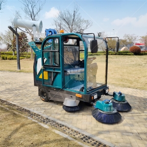 電動(dòng)三輪掃地車(chē)