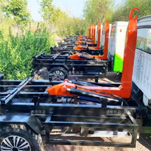 電動(dòng)四輪勾臂車(chē)