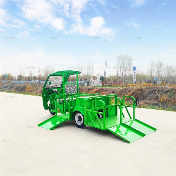 四桶門(mén)板帶棚電動(dòng)三輪保潔車(chē)