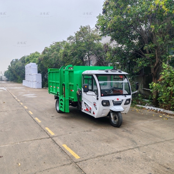 電動(dòng)五輪掛桶垃圾車(chē)