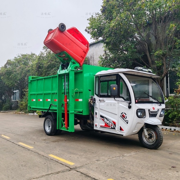 電動(dòng)五輪掛桶垃圾車介紹